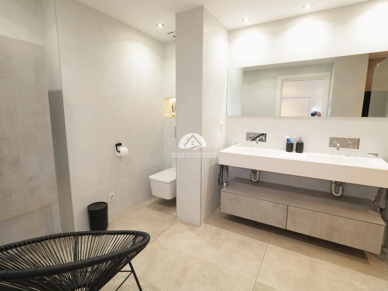 Penthouse for Sale in El Acequión - Los Náufragos Torrevieja, Alicante 20