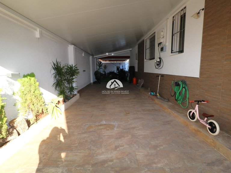 Villa for Sale in Torreta - Salado Torrevieja, Alicante 4