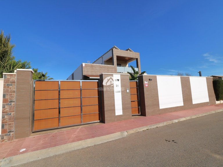 Villa for Sale in Torreta - Salado Torrevieja, Alicante 17