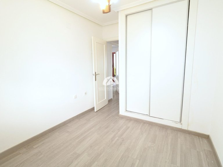 Apartment for Sale in El Acequión - Los Náufragos Torrevieja, Alicante 14