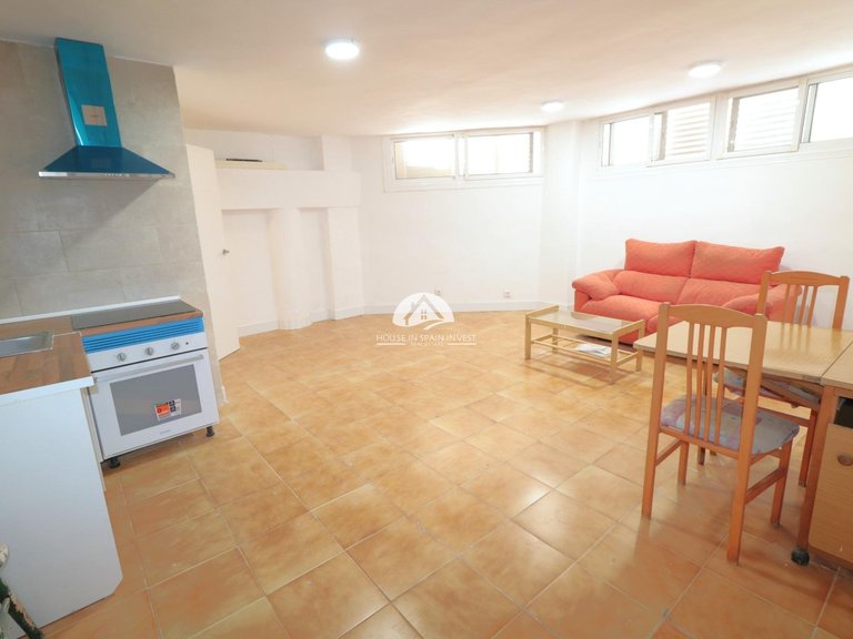 Apartment for Sale in Centro Torrevieja, Alicante 4