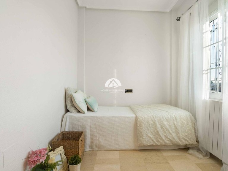 Villa for Sale in La Florida Orihuela Costa, Alicante 16