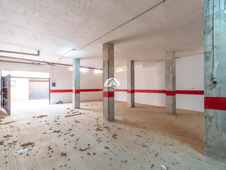 Garage for Sale in Lomas De Cabo Roig Orihuela Costa, Alicante 4
