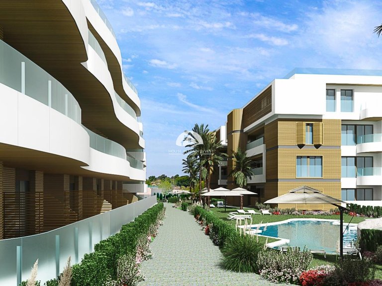 Garage for Sale in Playa Flamenca Orihuela Costa, Alicante 3