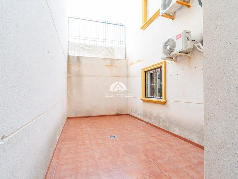 Apartment for Sale in Lomas de Cabo Roig Orihuela Costa, Alicante 8