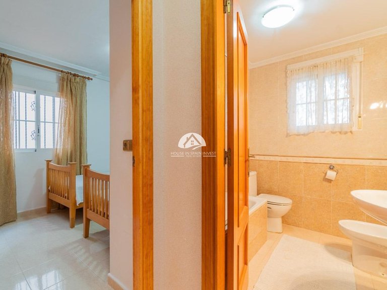 Apartment for Sale in Lomas de Cabo Roig Orihuela Costa, Alicante 27