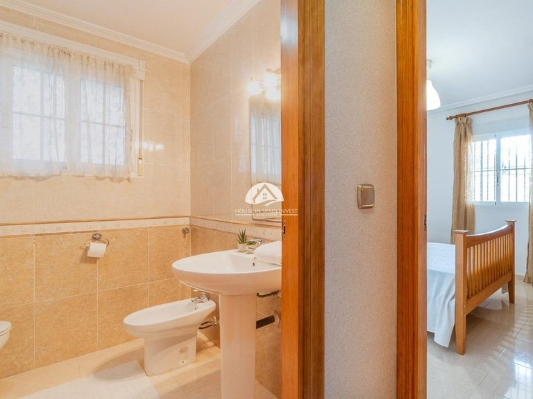 Apartment for Sale in Lomas de Cabo Roig Orihuela Costa, Alicante 29