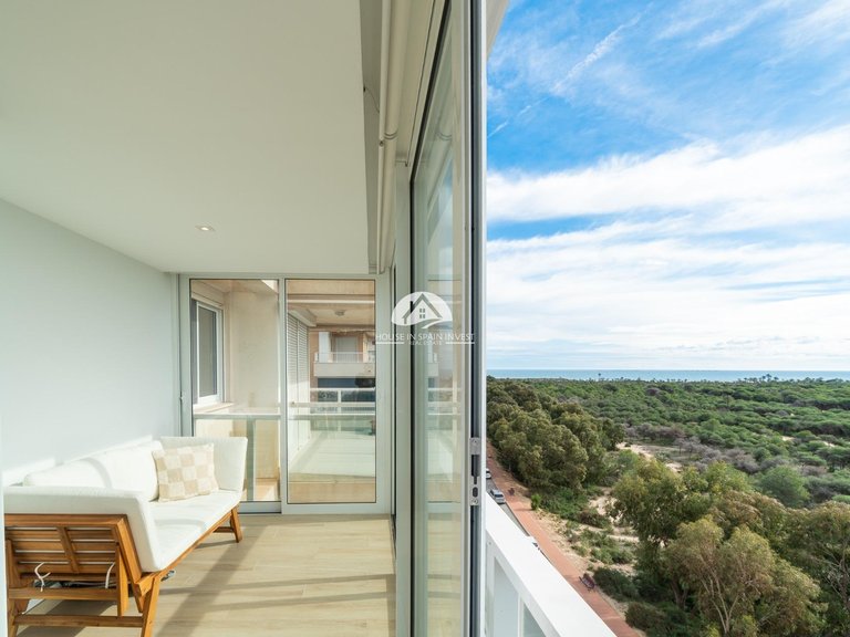 Apartment for Sale in Puerto Deportivo Guardamar Del Segura, Alicante 1