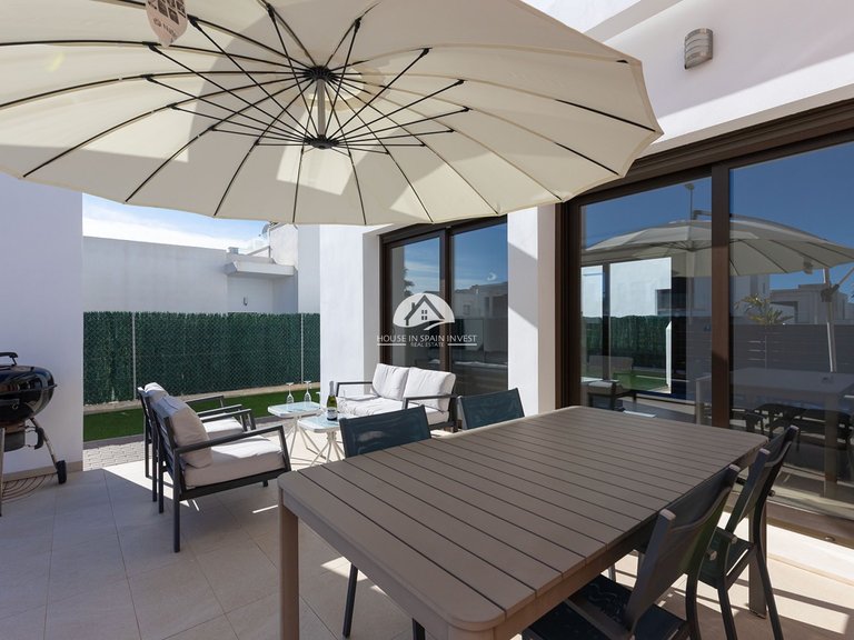 Villa for Sale in Vistabella Vistabella Golf, Alicante 7
