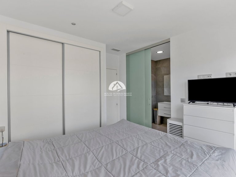 Villa for Sale in Vistabella Vistabella Golf, Alicante 19