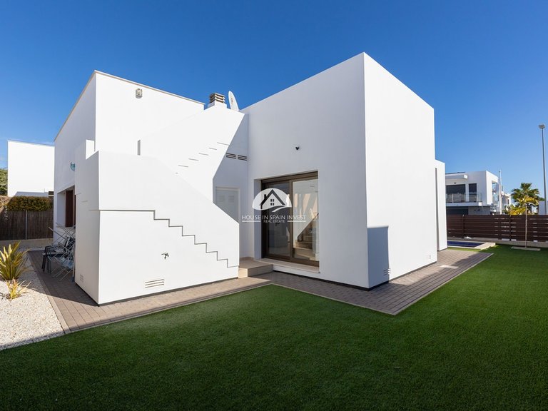 Villa for Sale in Vistabella Vistabella Golf, Alicante 27