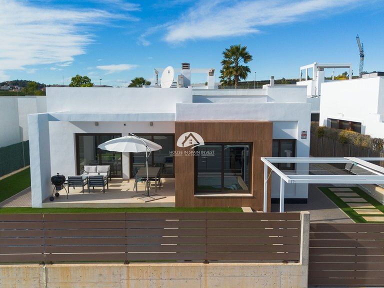 Villa for Sale in Vistabella Vistabella Golf, Alicante 31