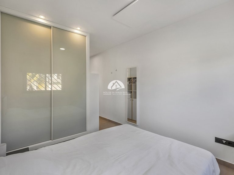 Apartment for Sale in Punta Prima Torrevieja, Alicante 11