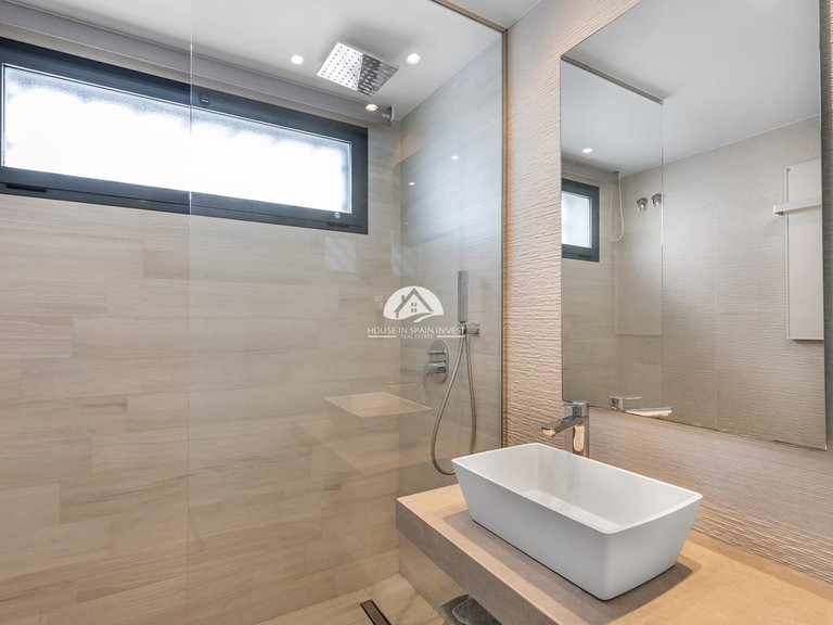 Apartment for Sale in Punta Prima Torrevieja, Alicante 12