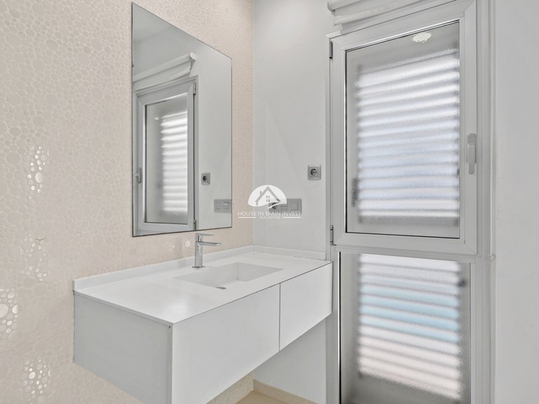 Villa for Sale in Ciudad Quesada Rojales - Ciudad Quesada, Alicante 15