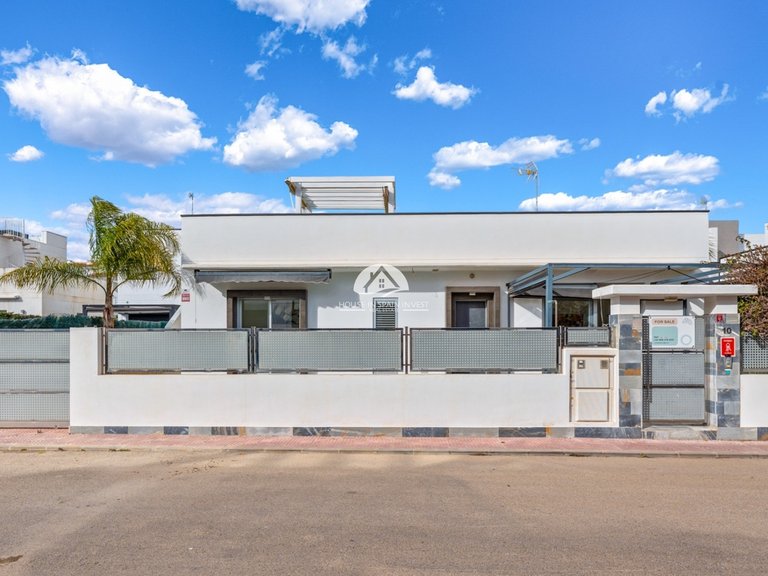 Villa for Sale in Ciudad Quesada Rojales - Ciudad Quesada, Alicante 27
