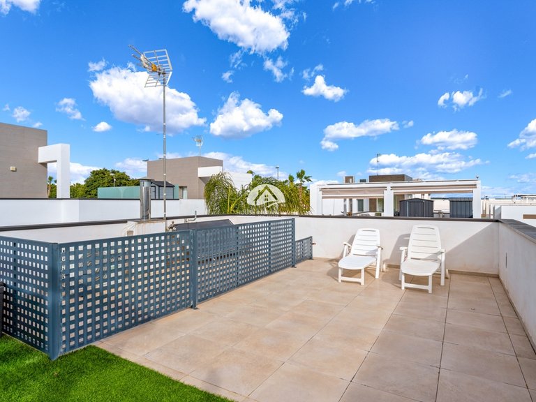Villa for Sale in Ciudad Quesada Rojales - Ciudad Quesada, Alicante 29