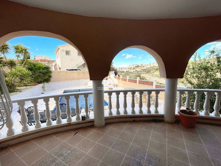 Villa for Sale in Ciudad Quesada Rojales - Ciudad Quesada, Alicante 2
