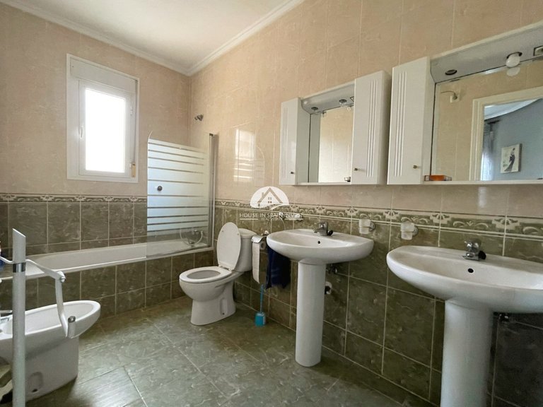 Villa for Sale in Ciudad Quesada Rojales - Ciudad Quesada, Alicante 15