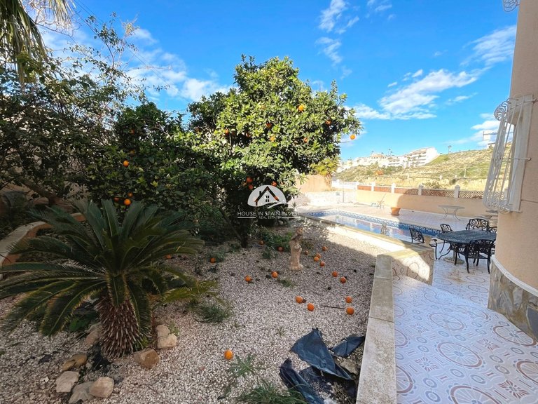 Villa for Sale in Ciudad Quesada Rojales - Ciudad Quesada, Alicante 28