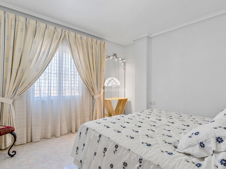 Villa for Sale in Ciudad Quesada Rojales - Ciudad Quesada, Alicante 23