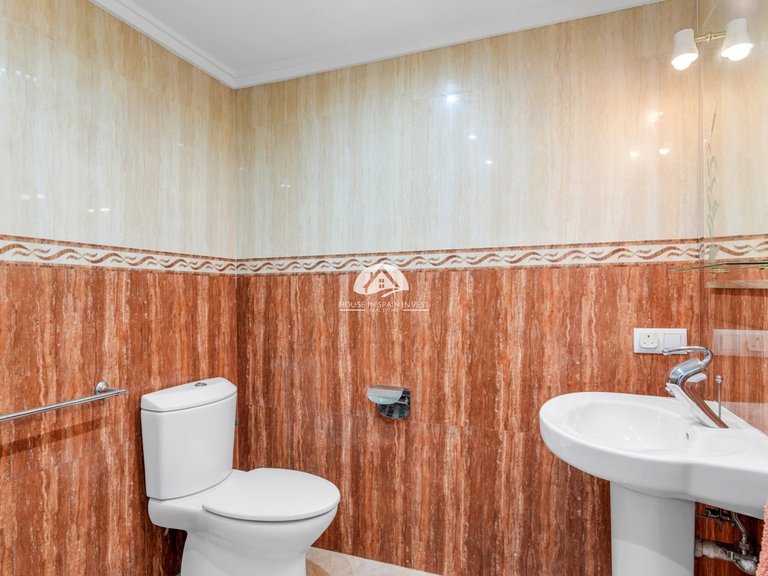Villa for Sale in Ciudad Quesada Rojales - Ciudad Quesada, Alicante 34