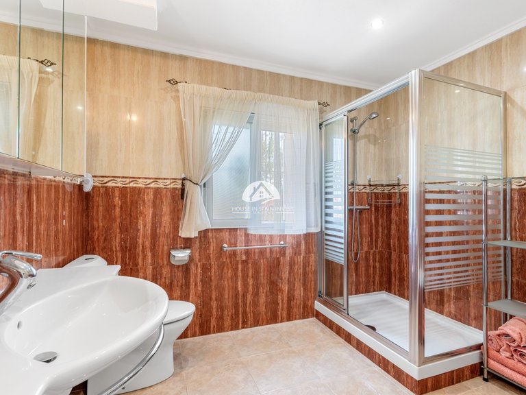 Villa for Sale in Ciudad Quesada Rojales - Ciudad Quesada, Alicante 35