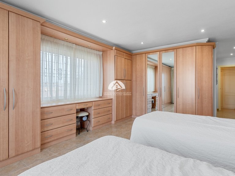 Villa for Sale in Ciudad Quesada Rojales - Ciudad Quesada, Alicante 38