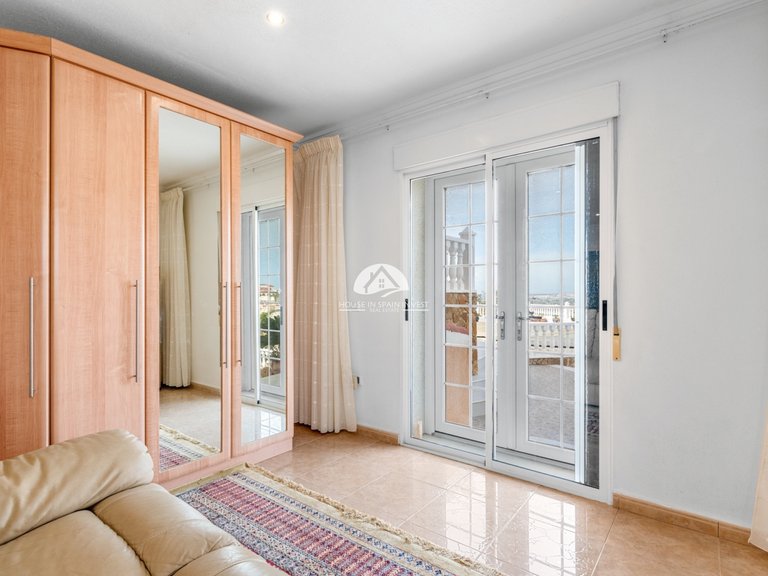 Villa for Sale in Ciudad Quesada Rojales - Ciudad Quesada, Alicante 43