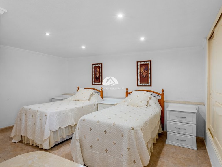 Villa for Sale in Ciudad Quesada Rojales - Ciudad Quesada, Alicante 48