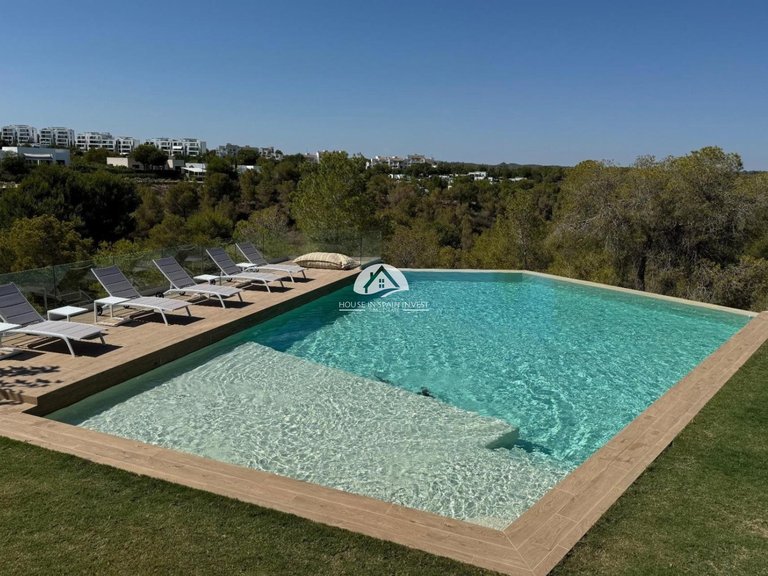 Apartment for Sale in Las Colinas Golf Orihuela Costa, Alicante 2