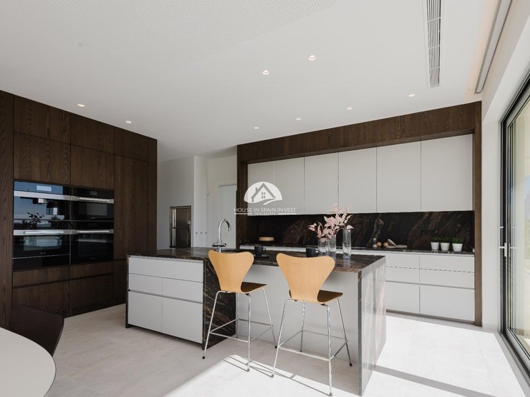 Villa for Sale in Las Colinas Golf Orihuela Costa, Alicante 7