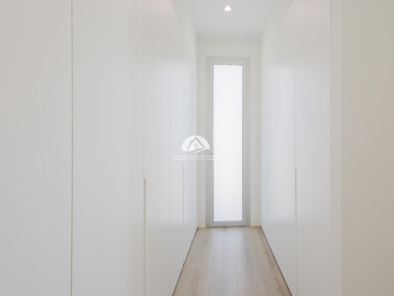 Villa for Sale in Las Colinas Golf Orihuela Costa, Alicante 21