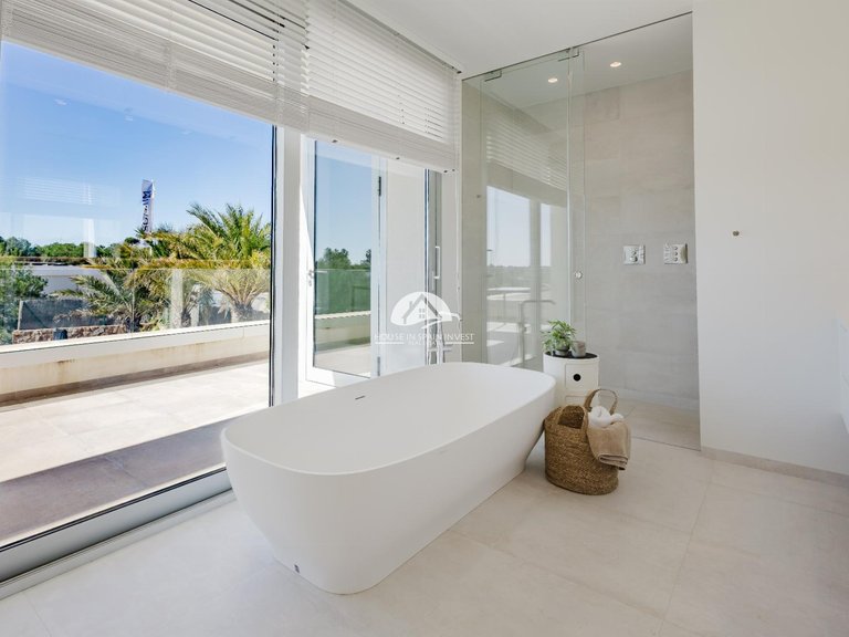 Villa for Sale in Las Colinas Golf Orihuela Costa, Alicante 29