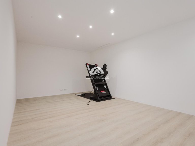Villa for Sale in Las Colinas Golf Orihuela Costa, Alicante 34