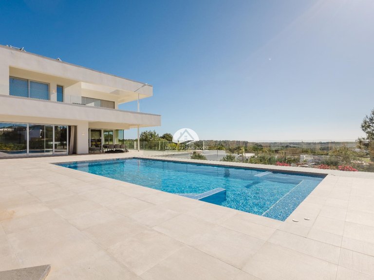 Villa for Sale in Las Colinas Golf Orihuela Costa, Alicante 36