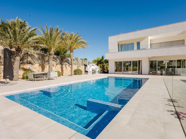 Villa for Sale in Las Colinas Golf Orihuela Costa, Alicante 37