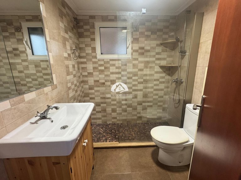 Apartment for Sale in El Acequión - Los Náufragos Torrevieja, Alicante 9