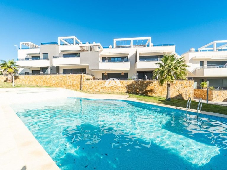 Apartment for Sale in Villamartín - Las Filipinas Orihuela Costa, Alicante 2