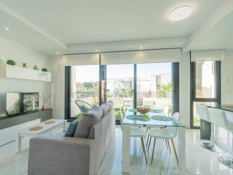 Apartment for Sale in Villamartín - Las Filipinas Orihuela Costa, Alicante 6