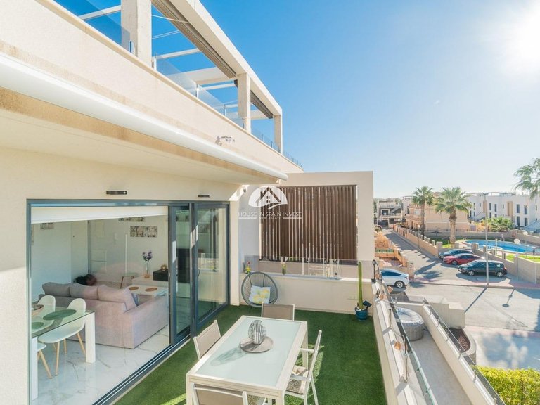 Apartment for Sale in Villamartín - Las Filipinas Orihuela Costa, Alicante 1