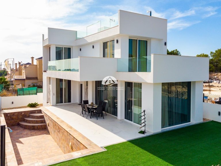 Villa for Sale in Villamartín - Las Filipinas Orihuela Costa, Alicante 6