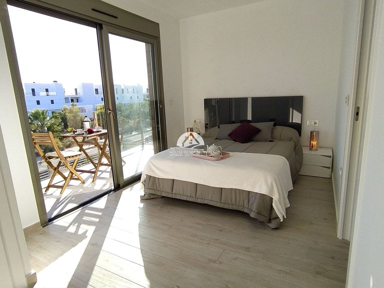 Villa for Sale in Villamartín - Las Filipinas Orihuela Costa, Alicante 15