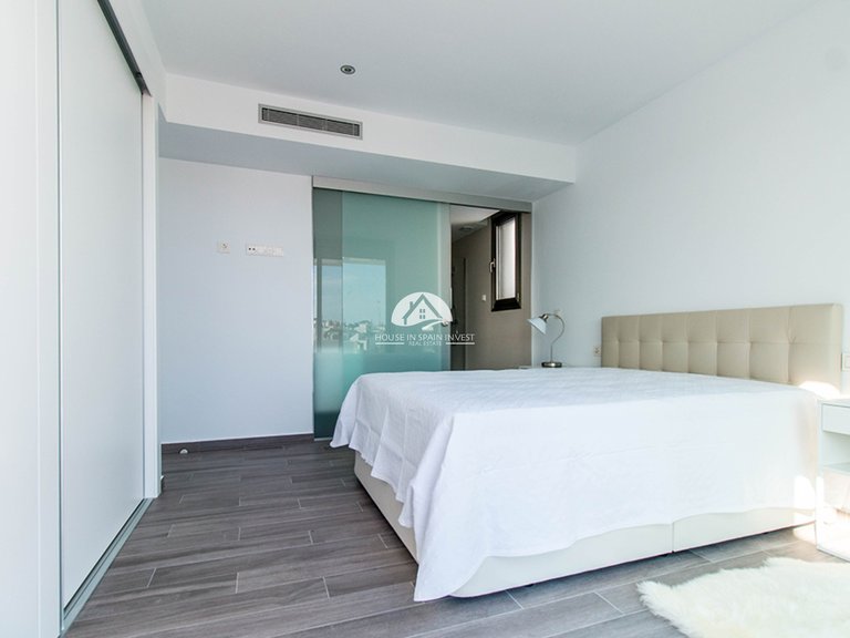 Villa for Sale in Villamartín - Las Filipinas Orihuela Costa, Alicante 18
