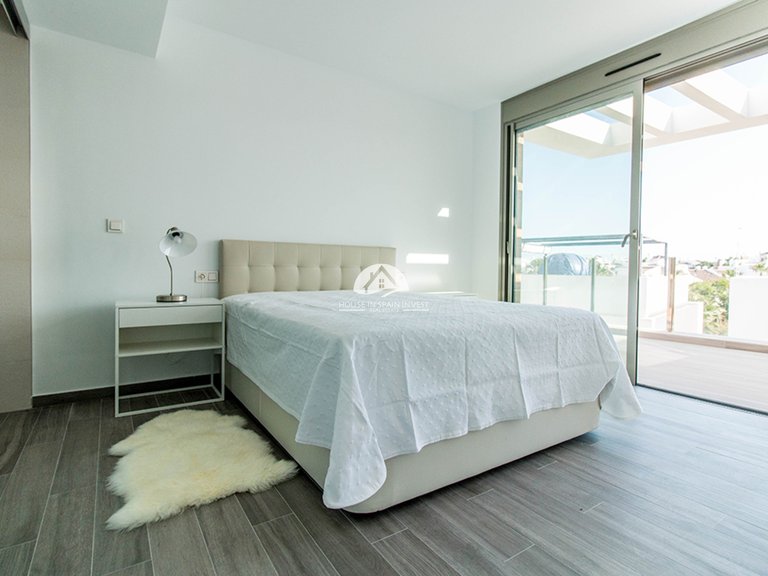 Villa for Sale in Villamartín - Las Filipinas Orihuela Costa, Alicante 19