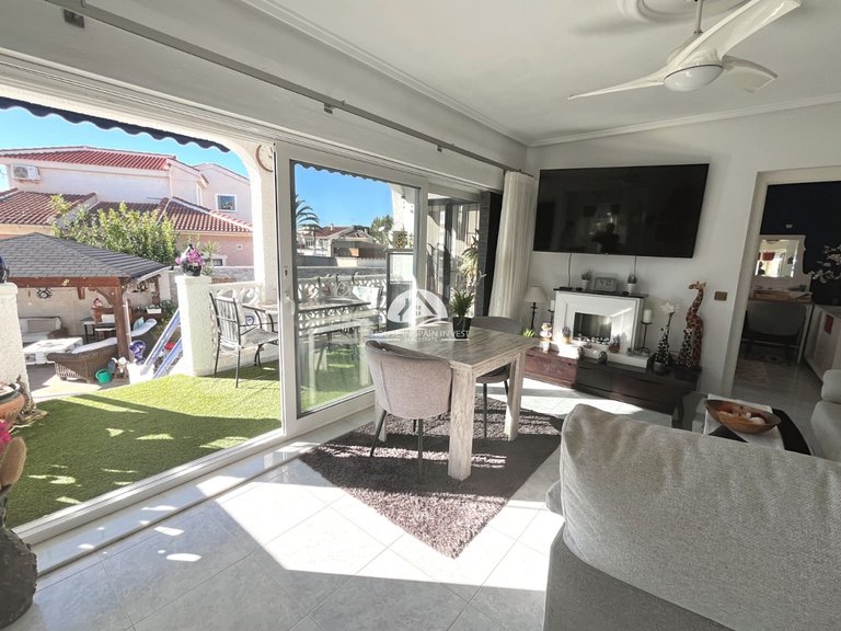 Villa for Sale in Ciudad Quesada Rojales - Ciudad Quesada, Alicante 4