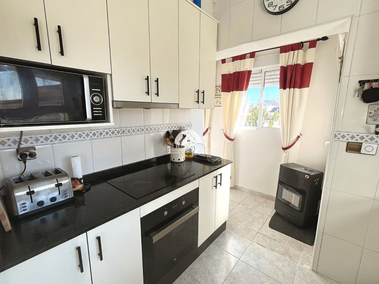Villa for Sale in Ciudad Quesada Rojales - Ciudad Quesada, Alicante 5