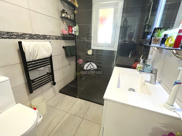 Villa for Sale in Ciudad Quesada Rojales - Ciudad Quesada, Alicante 12