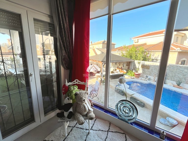 Villa for Sale in Ciudad Quesada Rojales - Ciudad Quesada, Alicante 17