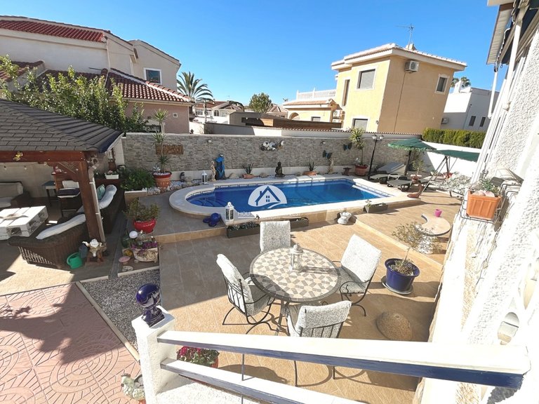 Villa for Sale in Ciudad Quesada Rojales - Ciudad Quesada, Alicante 21